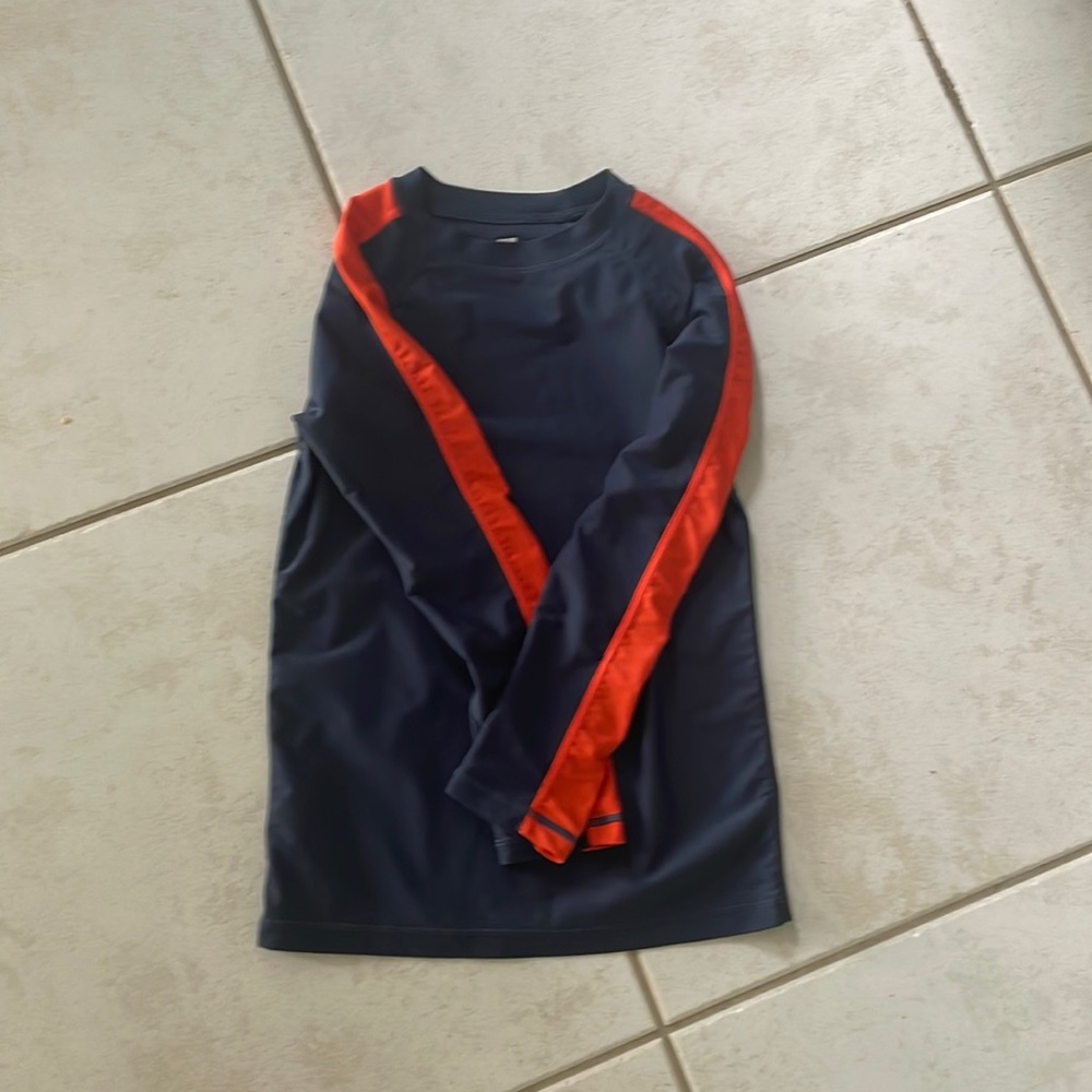 Tea collection, rash guard